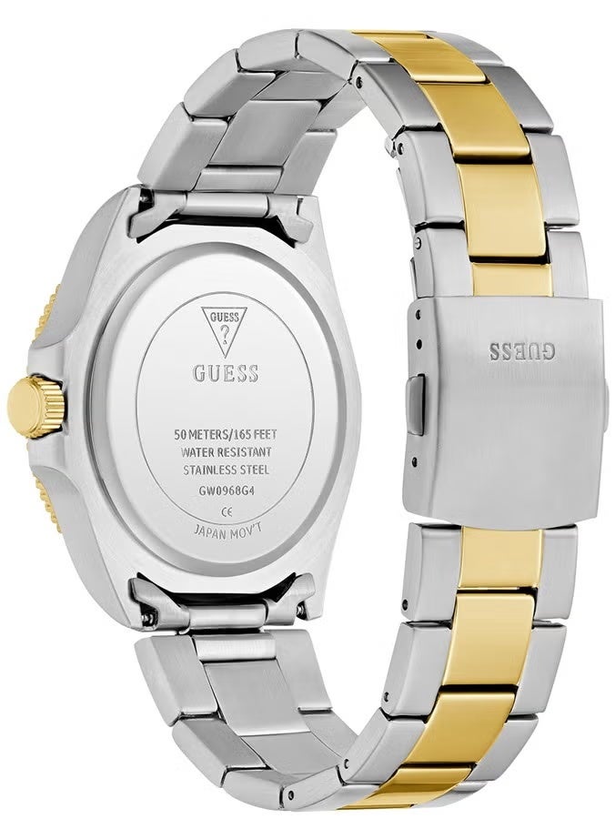 GUESS Green Round Dial Analog Men's Watch - GW0968G4 - Image 2